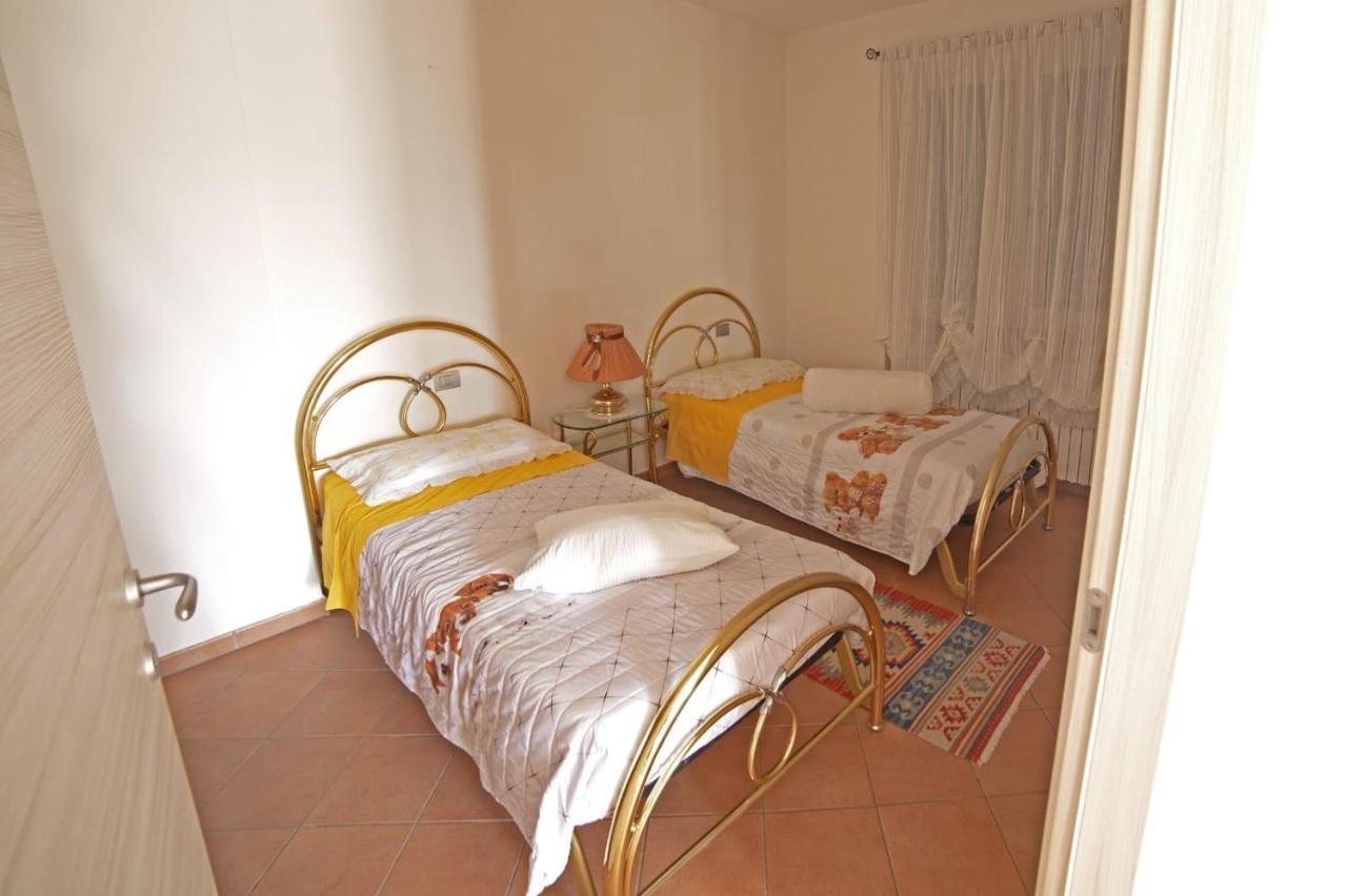 Casa Vacanze Al Capriano Appartamento Mora Cantello ภายนอก รูปภาพ