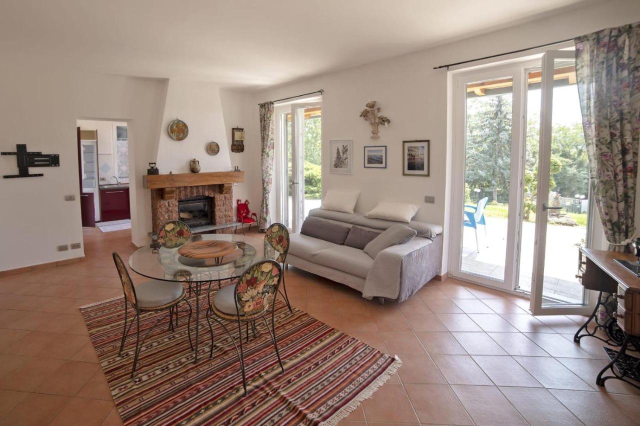 Casa Vacanze Al Capriano Appartamento Mora Cantello ภายนอก รูปภาพ
