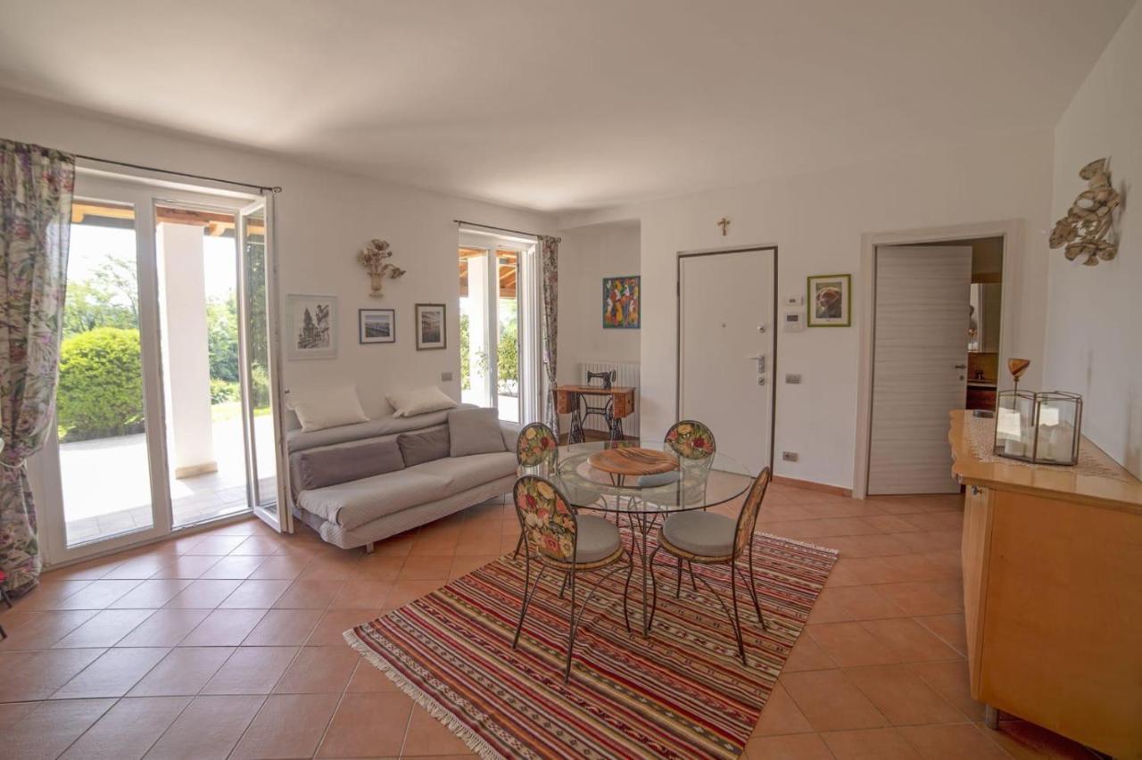 Casa Vacanze Al Capriano Appartamento Mora Cantello ภายนอก รูปภาพ